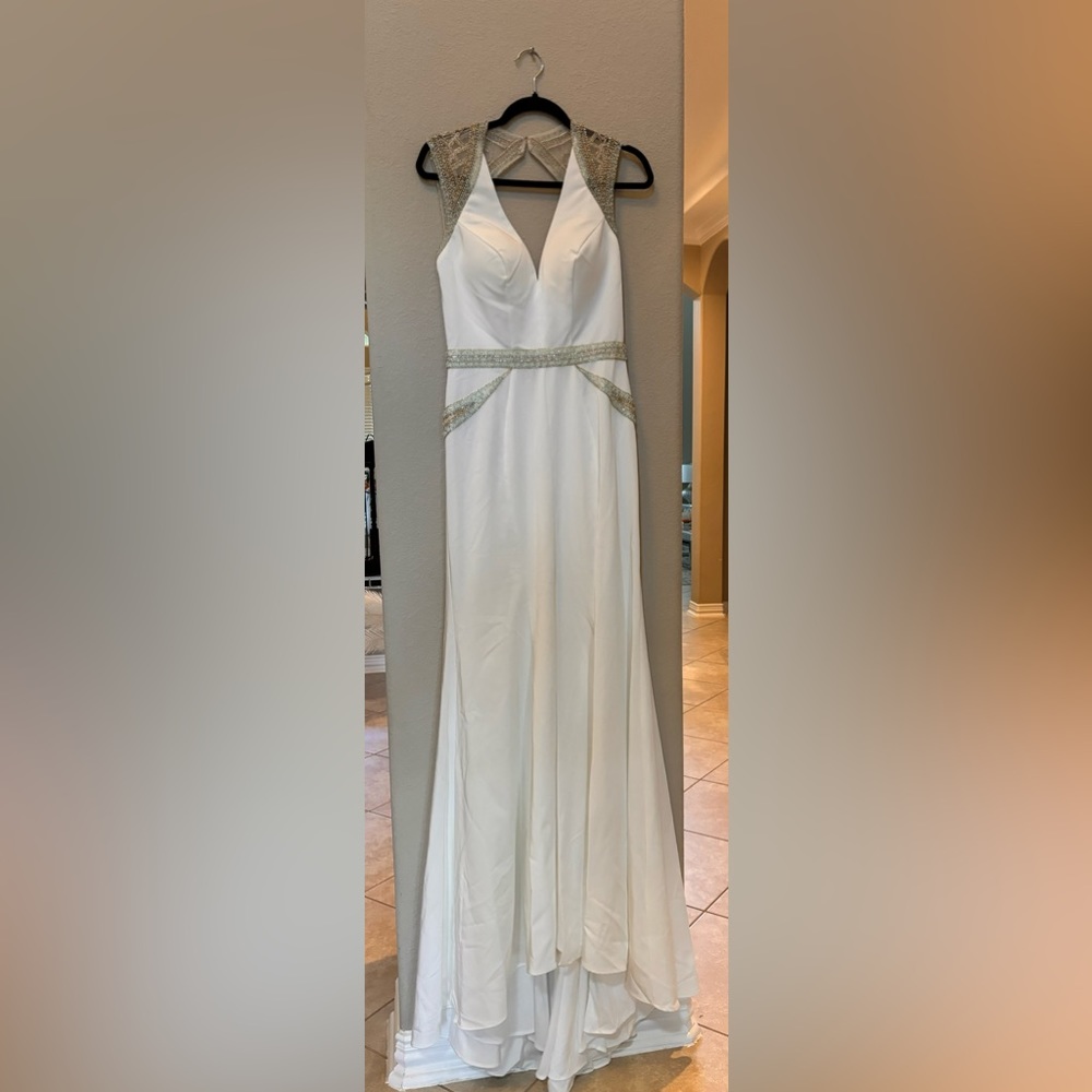 Dress - Picture 2 of 2
